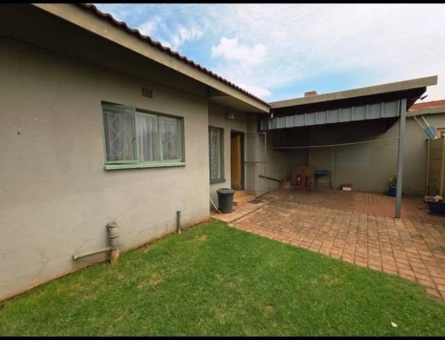 4 BEDROOM HOUSE FOR SALE IN MEYERTON